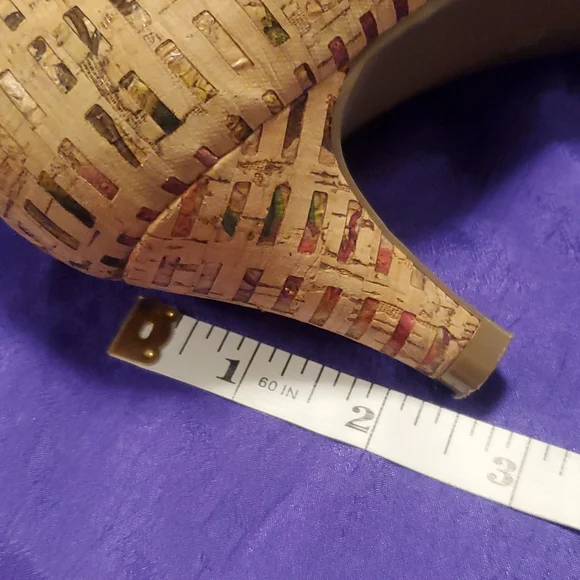 Amelia Grace cork 2" heels pumps 6.5 - Picture 9 of 9